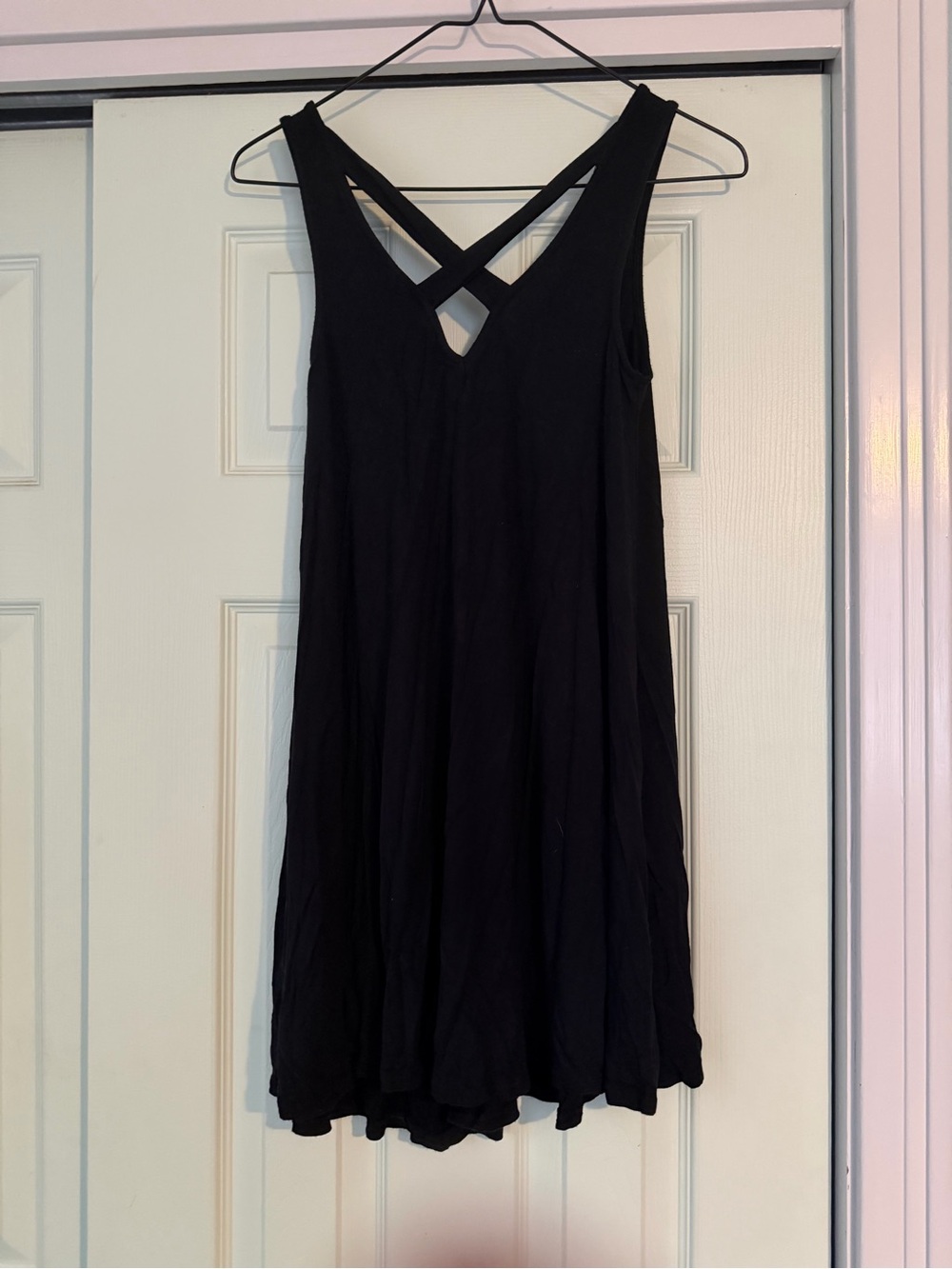 AE Black Crisscross Back Sleeveless Dress